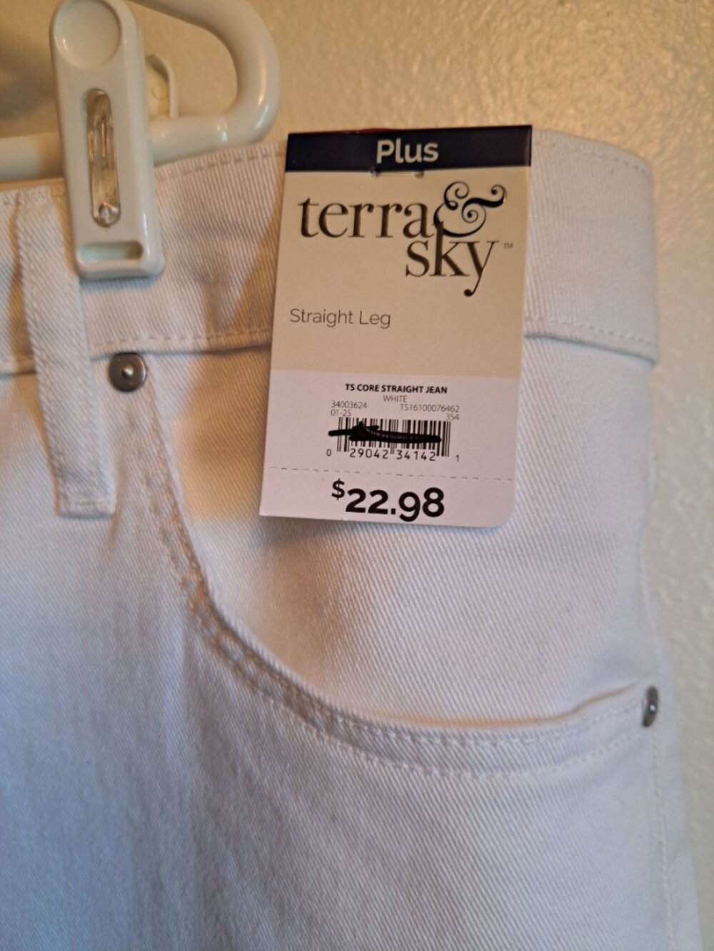 NWT Terra & Sky brand women's white denim straight-leg jeans with preppy style. - Picture 4 of 10